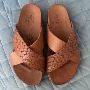 Sol's "Cafe Tori" sandals slip on brown Leather Sandal Slides, Womens size 8 new